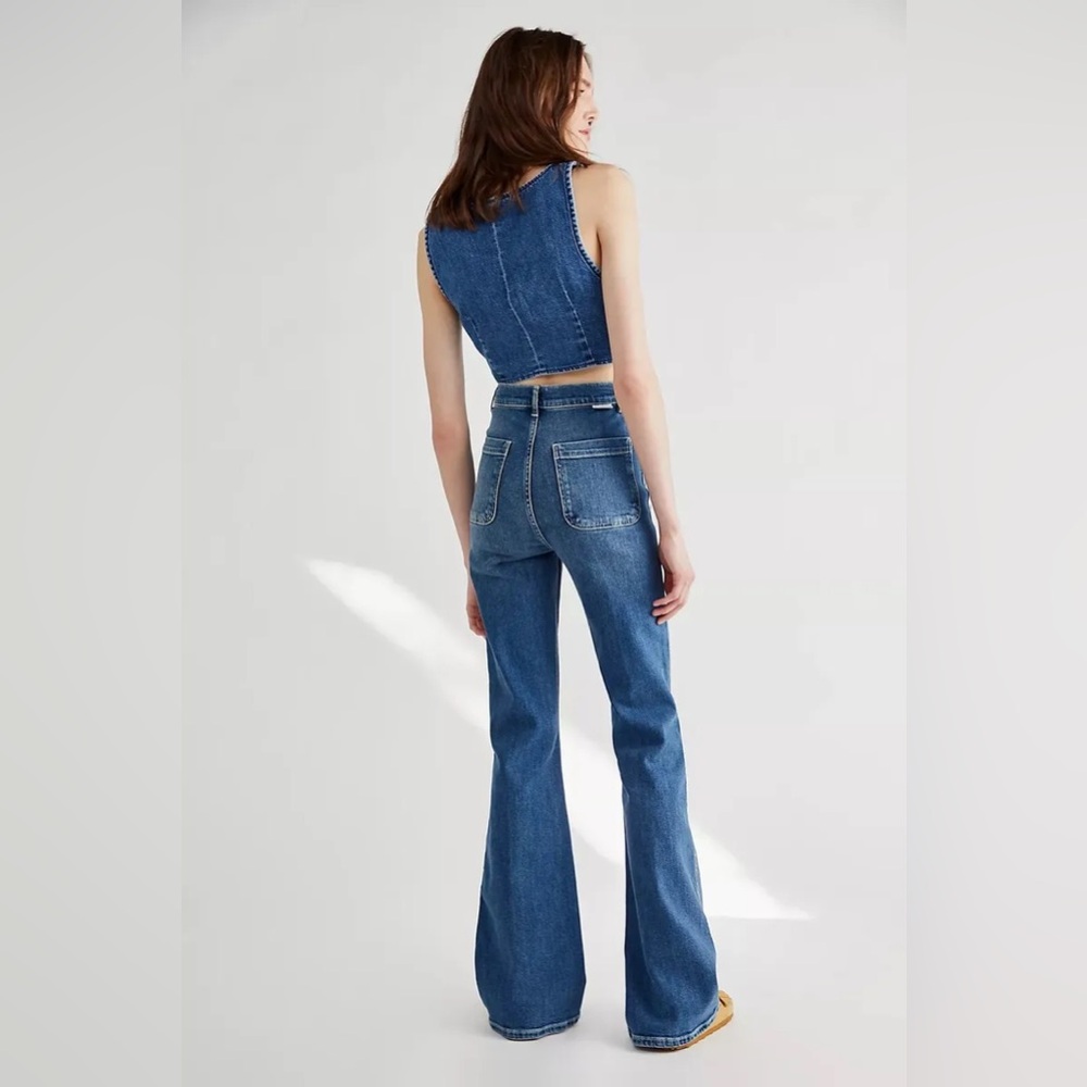 Free People Boyish The Ricky Flared High Waisted Button Fly Jeans in Size 26 - Picture 2 of 13